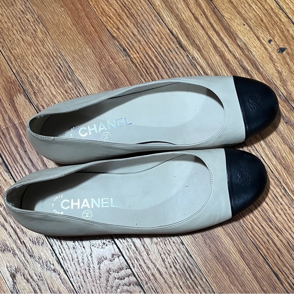 Chanel Toe Cap Flats - Picture 3 of 10